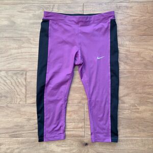 Nike Leggings Size S Purple/Black Dri-Fit Essential 3/4 Running Capri